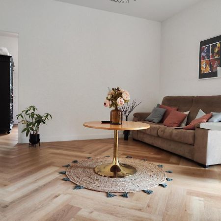 Le Petit Angle Appartement 2 Pieces, Plein Centre Ville, Pres De La Gare Jusqu'A 4 Personnes Bellegarde-sur-Valserine Dış mekan fotoğraf