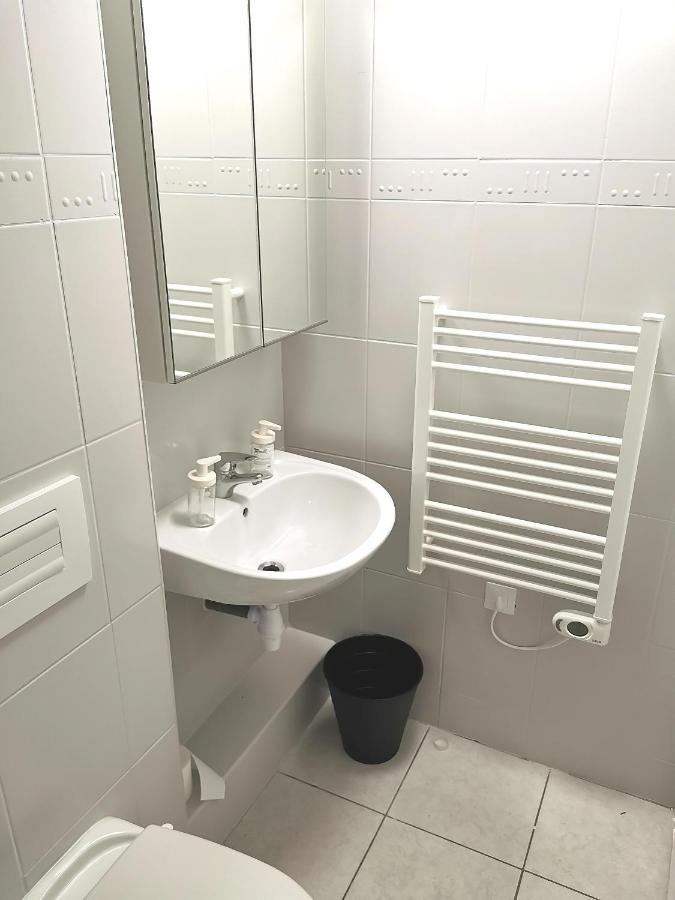 Le Petit Angle Appartement 2 Pieces, Plein Centre Ville, Pres De La Gare Jusqu'A 4 Personnes Bellegarde-sur-Valserine Dış mekan fotoğraf